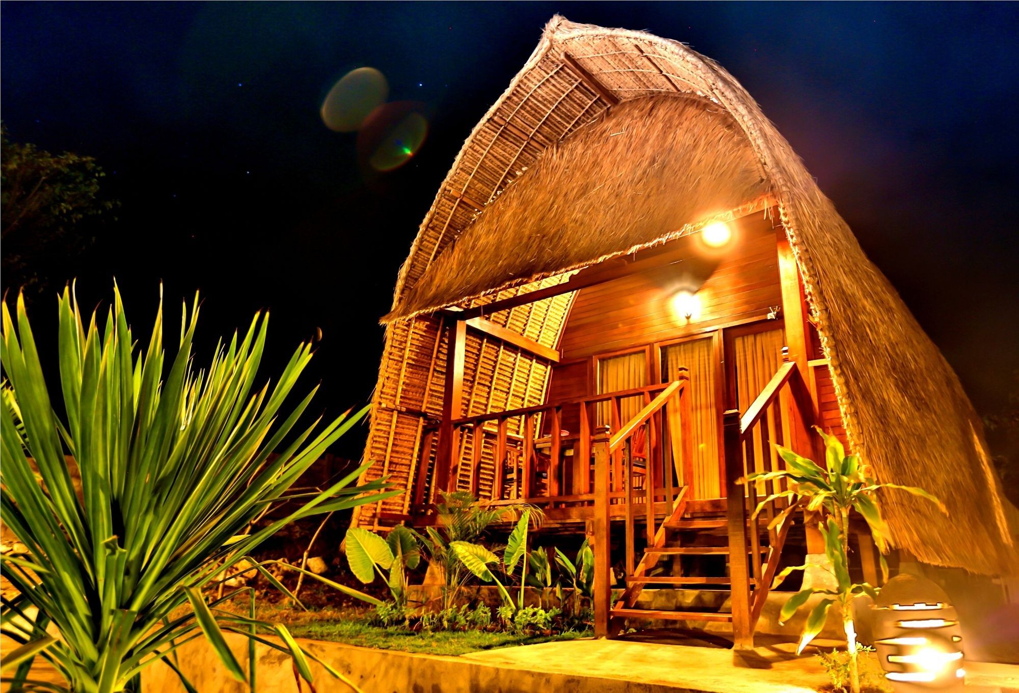 Отель Sunset Coin Lembongan Экстерьер фото