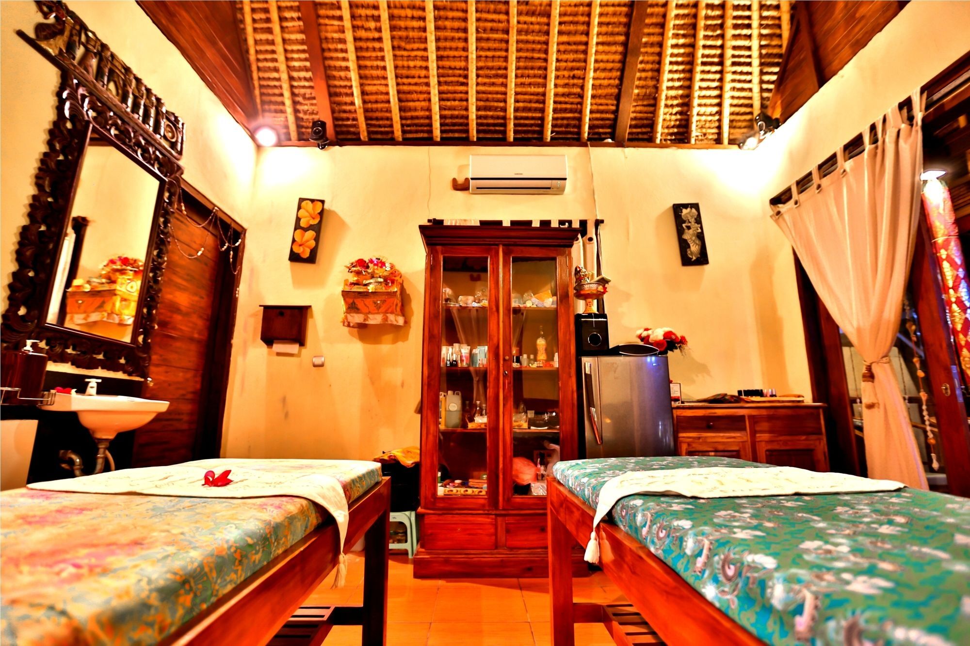 Отель Sunset Coin Lembongan Экстерьер фото